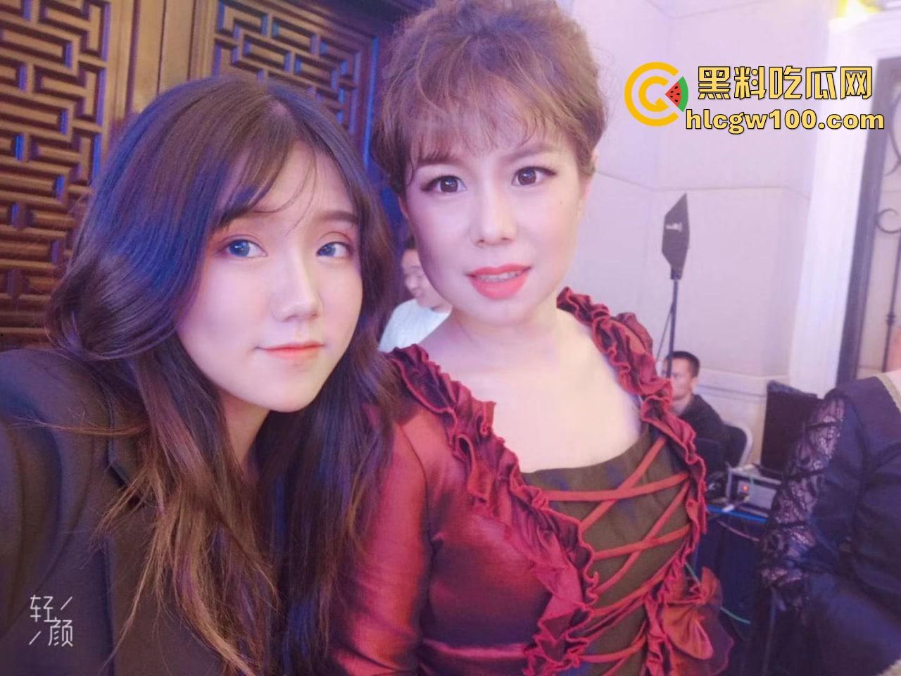 吃瓜！疑似抖音游戏网红【一条小团团OvO】与金主大战视频爆出，娇喘连连打桩机式疯狂  一秒变母狗!-7