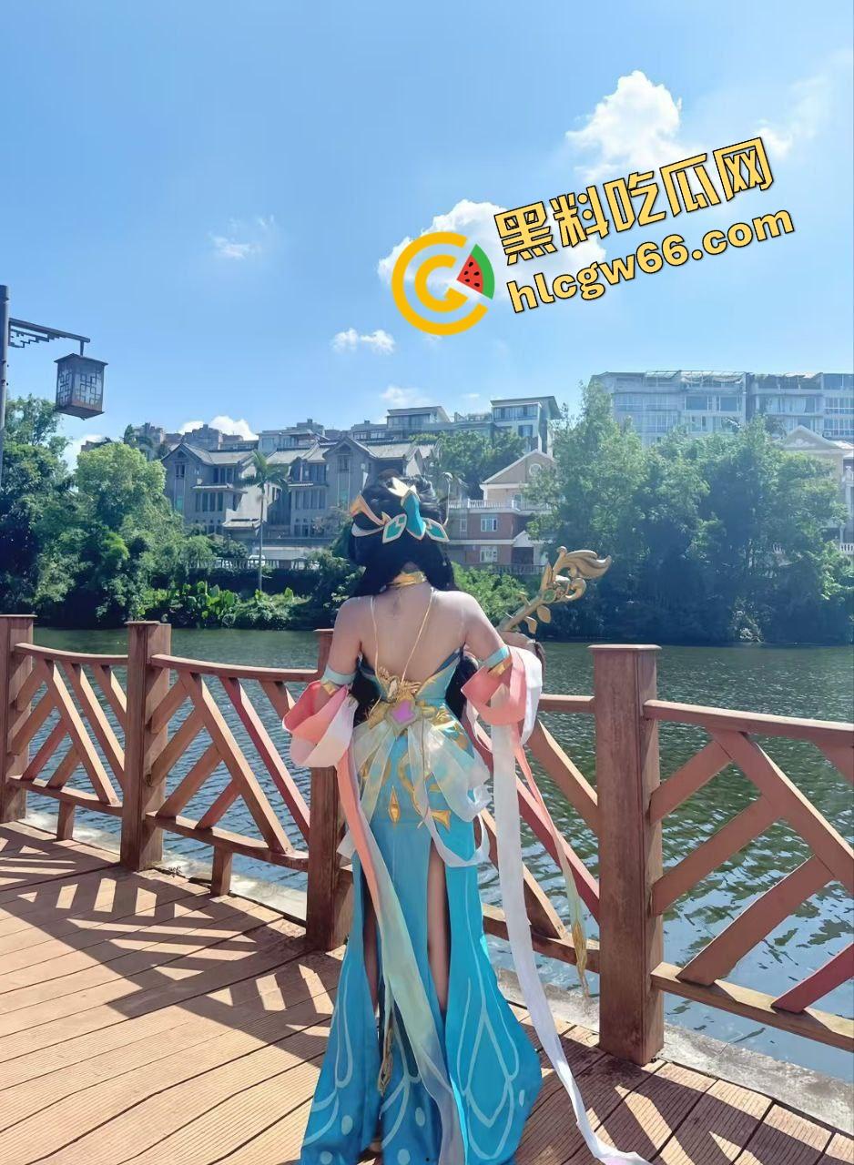 青岛高冷舞蹈老师『刘倪』酒后车震不过瘾,自己撕开黑丝小穴坐上来骑,操完还嘴巴张着要你射脸上!-7