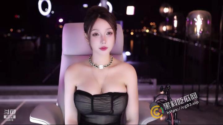 斗鱼 罗米娜 陪金主大哥三月份的出去的开房记录详情 有点勤啊 大哥不累吗 顺便搞点米娜定制皮衣开火车30分钟合集-3