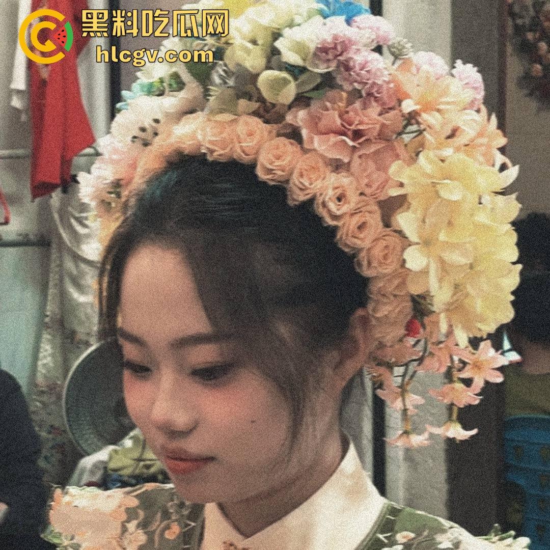 天津外国语大学大四学姐【韩雪珃】做爱视频意外流出!黑丝吃鸡巴画面疯传校园,毕业前的爆炸性丑闻!-9