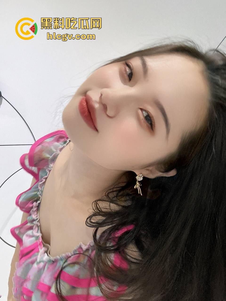 天津外国语大学大四学姐【韩雪珃】做爱视频意外流出!黑丝吃鸡巴画面疯传校园,毕业前的爆炸性丑闻!-10