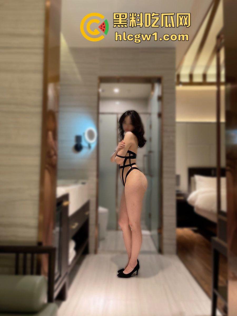 独家猛料!对门人妻少妇怕【蒋婷婷】竟是极品白虎,瓜友约炮被顶到不行,BUFF全开直接爽翻天!-12