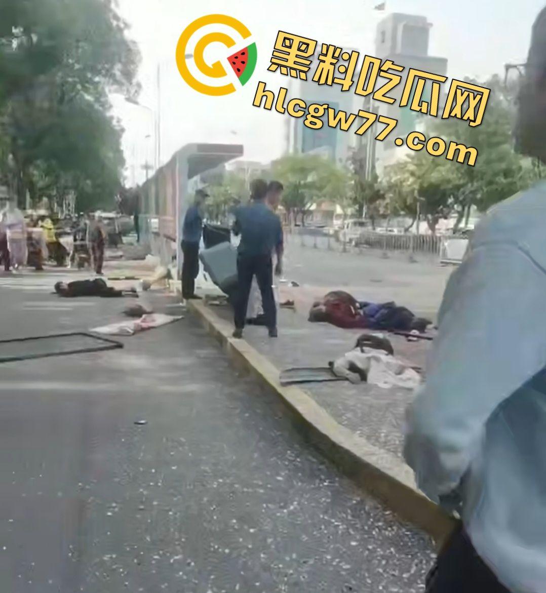 山东滕州醉驾狂魔婚礼后撞爆公交站,7死1伤,公安局忙封嘴删视频!观众说给钱!-1