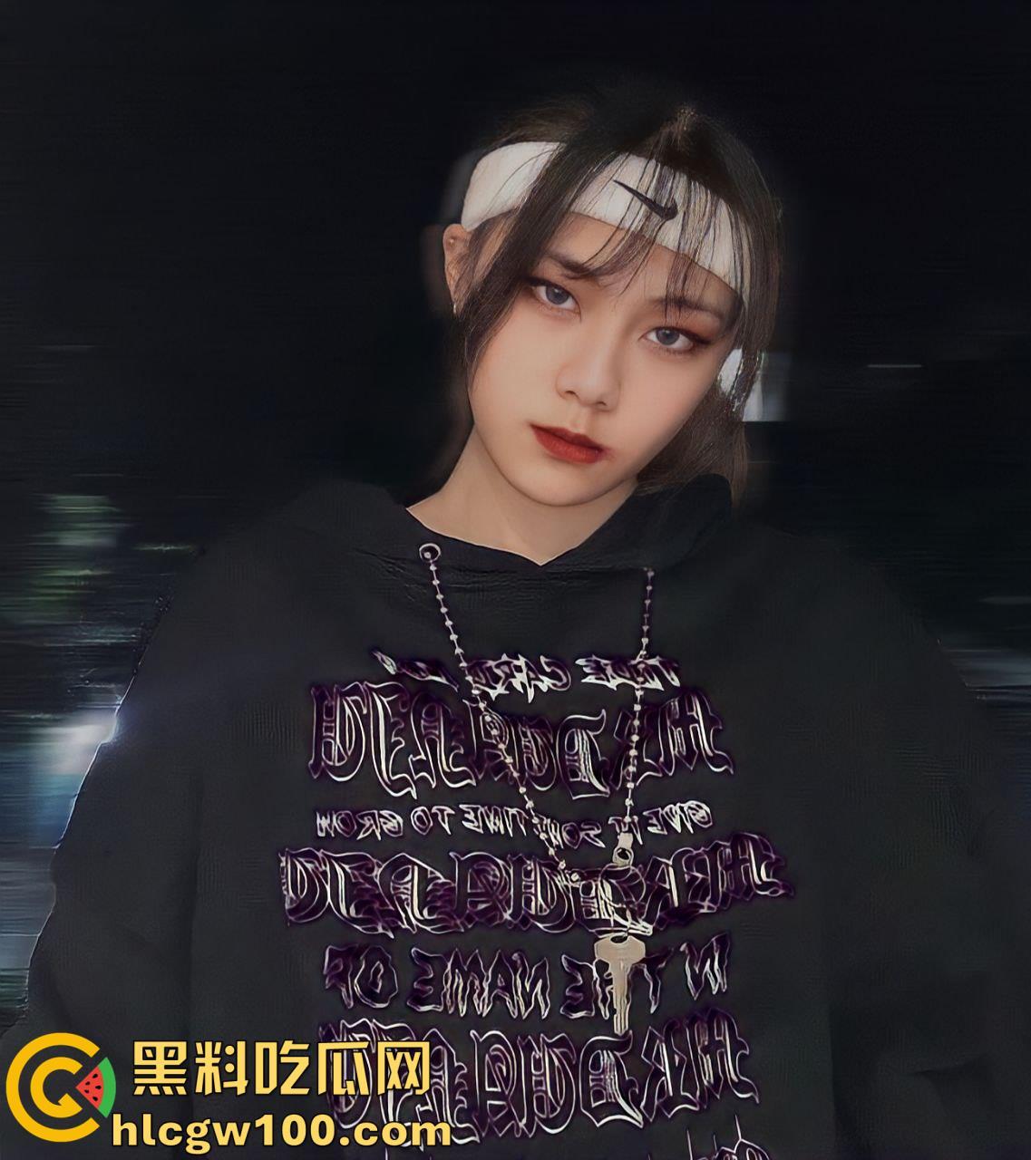 极品厌世脸台大反差母狗【朱晏妮】,对镜私拍女王S调教与被调教扣穴自慰多段独白-3