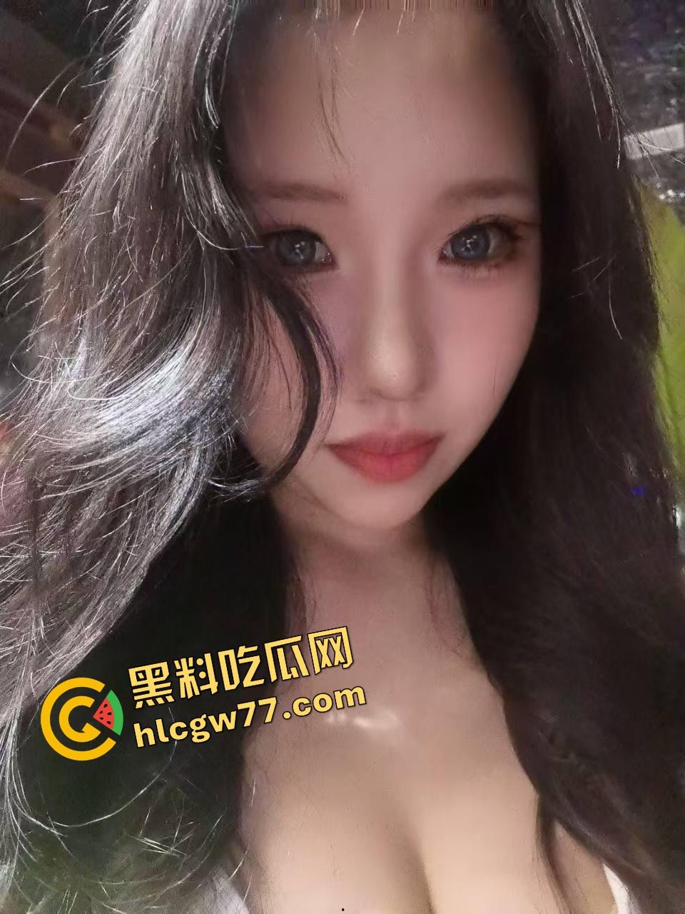 山东小骚妹玩拍片play,明明嘴上喊别拍,结果插进去自己夹着不让拔,还自己对镜头喊哥哥射脸上!-4