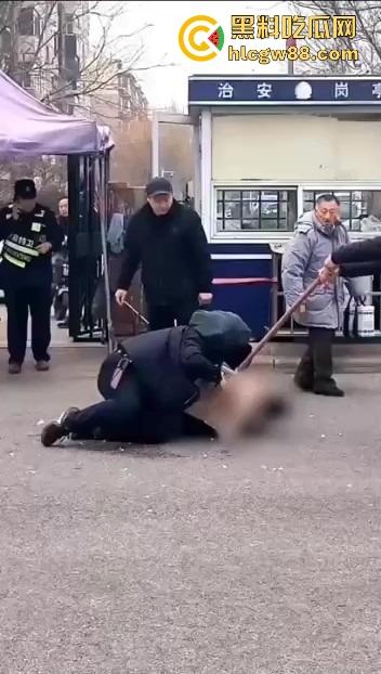 河北工业大学惊天血案，博士生不堪压榨持刀砍导师，门外爆发激烈冲突，学术奴役把人逼疯了！-9