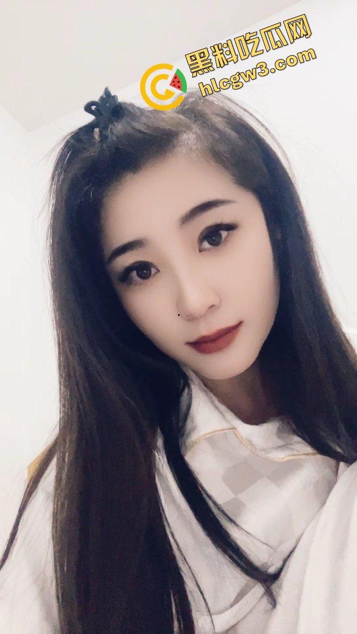 兰州95后风骚黑丝少妇『罗娜』和孕妇老公双人搞偷情 wx聊骚酒店刺激后怼干炮！原创曝光！-1