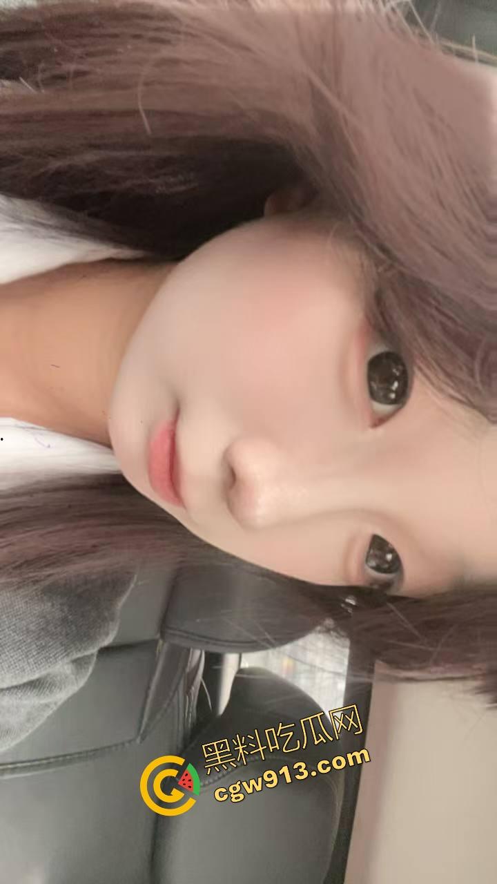 隔壁少妇【李倩倩】真会玩嘴巴当逼用,被我按着头加速操到眼泪鼻涕一把流,温热湿滑比飞机杯还绝!-3