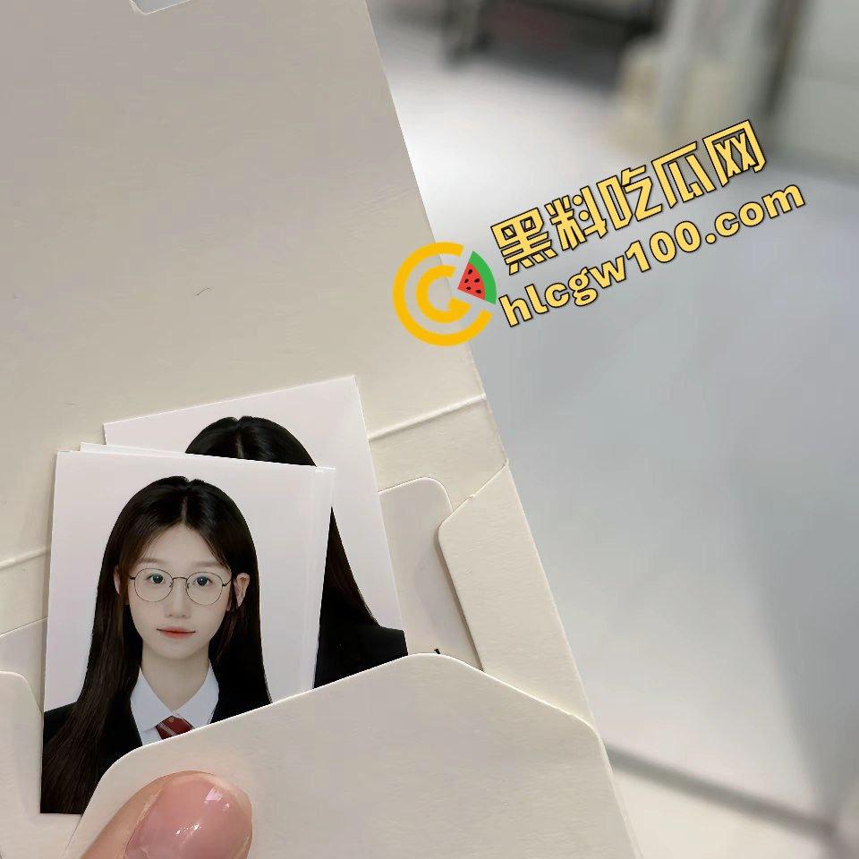 抖音极品清纯反差学生女网红『陈雯雯雯』私下发骚约操大哥 黑丝暴力后入娇喘！原创独家曝光流出！-4