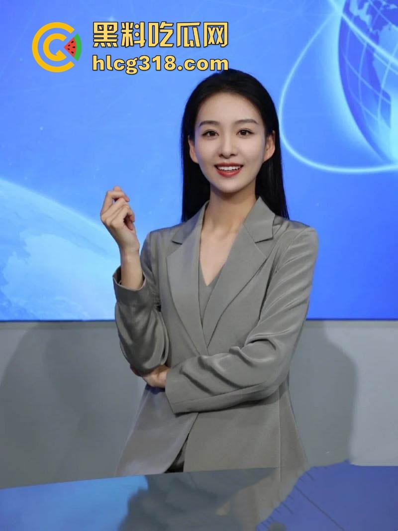 南京电视台高颜值实习主持人【叶璇】性爱视频曝光 为升职以肉体贿赂领导 极品女神没想到是领导的口交肉便器!-5