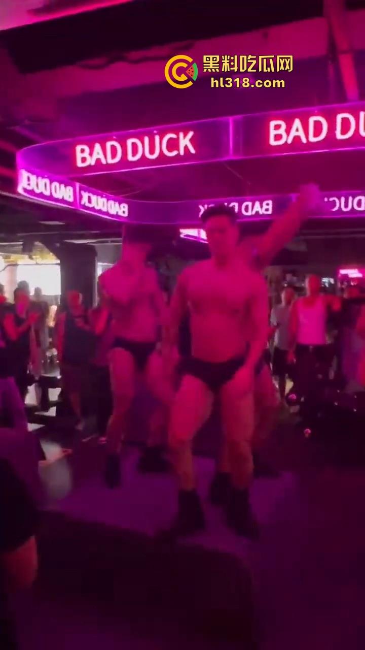 重庆江北区新开业了一家男士健身房,主打gay佬风,健身猛男教练在线指点,硬肛到底!-6