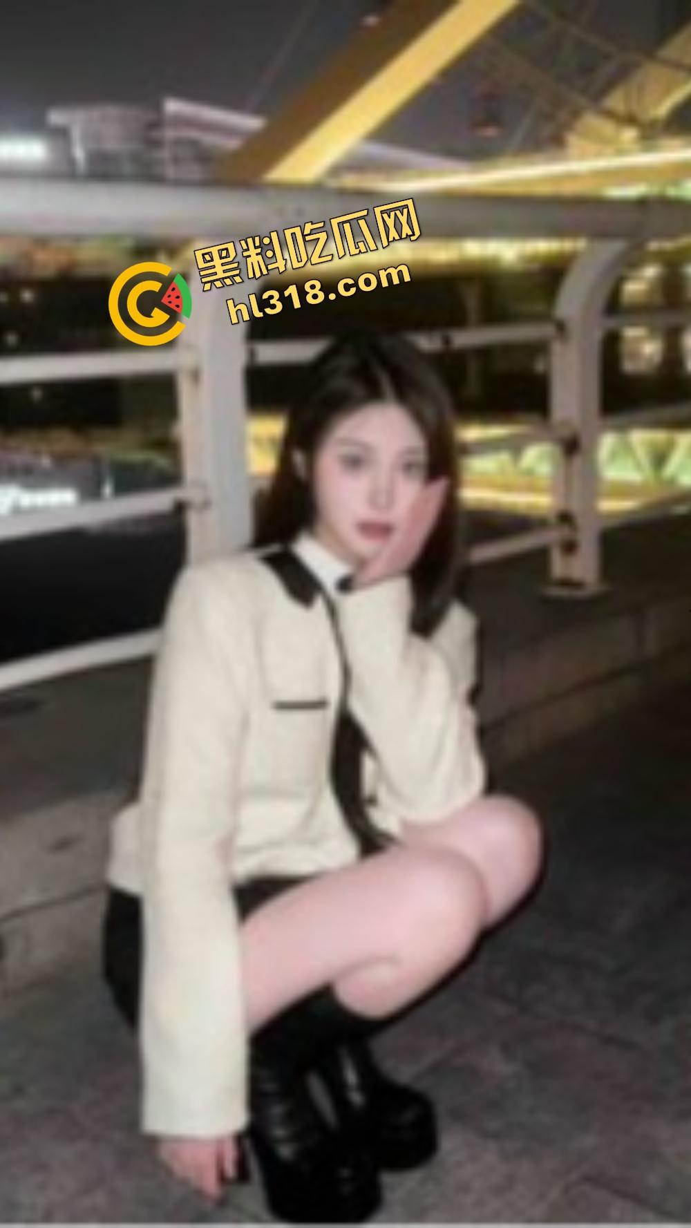 SM圈入坑第一课母狗爬行姿势要标准，爬得好就奖励，爬得慢就加训，主人带宠物遛风也能玩出花！-5