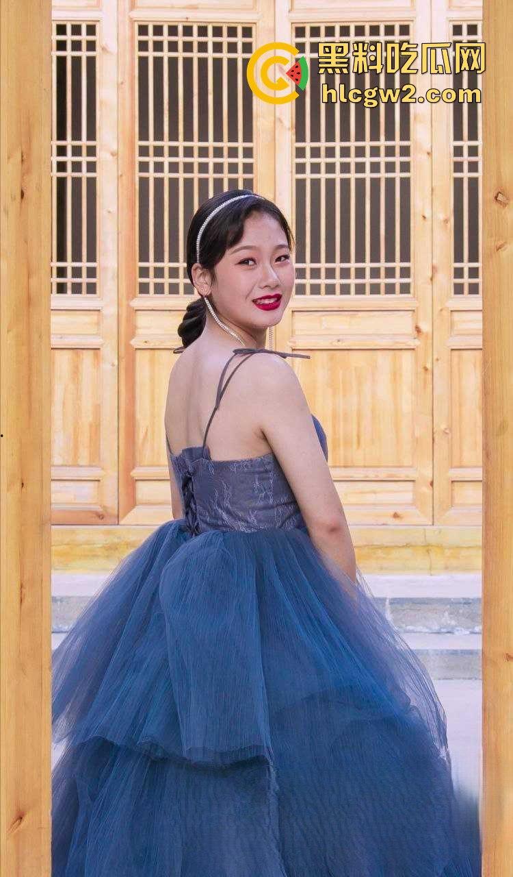 安徽人妻『贾馨月』怀孕还不老实床上大战实拍流出 三个月肚子顶着被无套抽插,骚穴被老公内射到溢出!-6