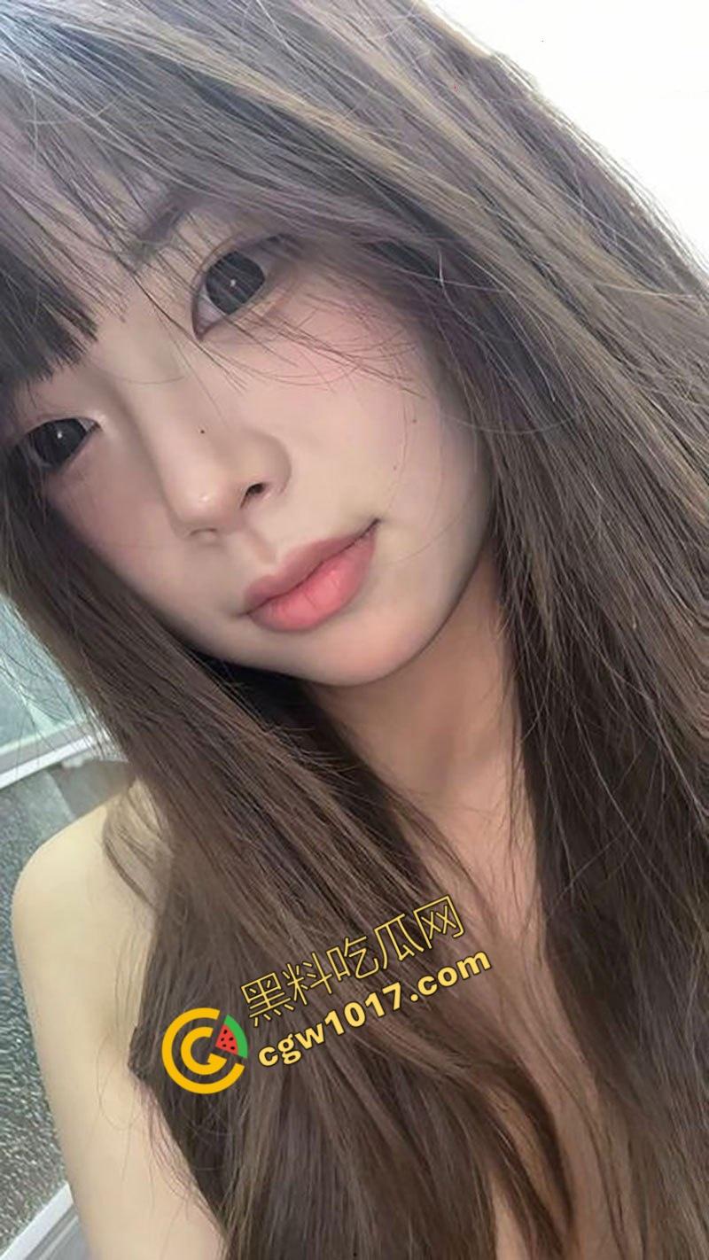 浙大清纯学妹【李溪楠】被爆性爱视频:粉裙白袜,被前男友猛操嫩穴,脸带满足笑,真正骚货贱玩!-9