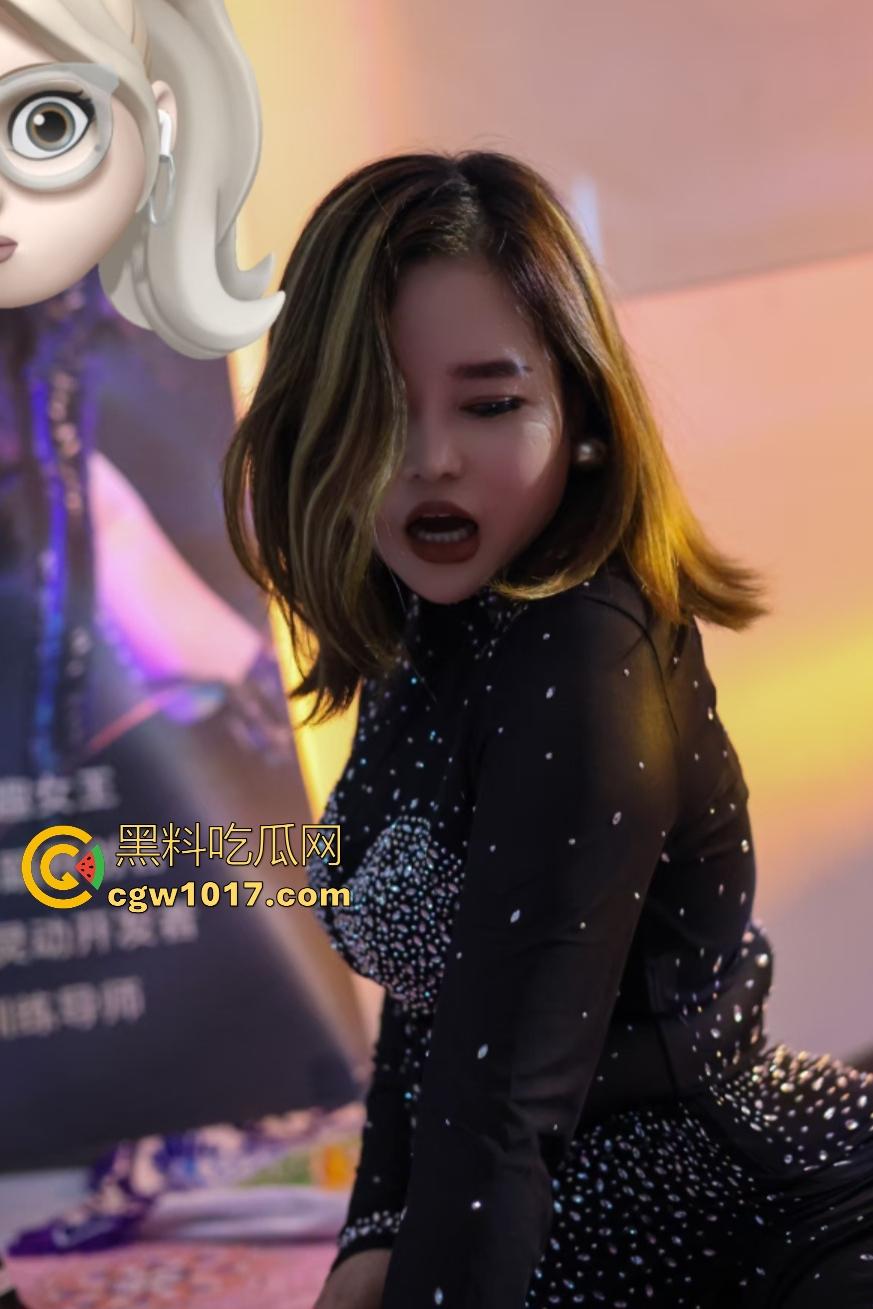 杭州性商学院训练营教如何当女人!伊兰迪正宫娘娘1V1传授性爱技术,课堂秒变大尺度活春宫!-9