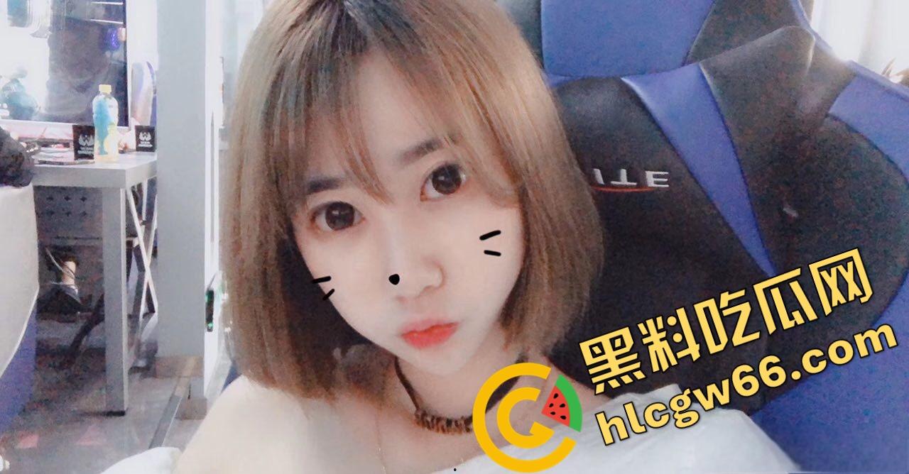 黄山技校反差骚妹【李丹尼】酒店黑丝口交全程曝光,大鲍鱼开发成通道,开房爽到喷水!-8