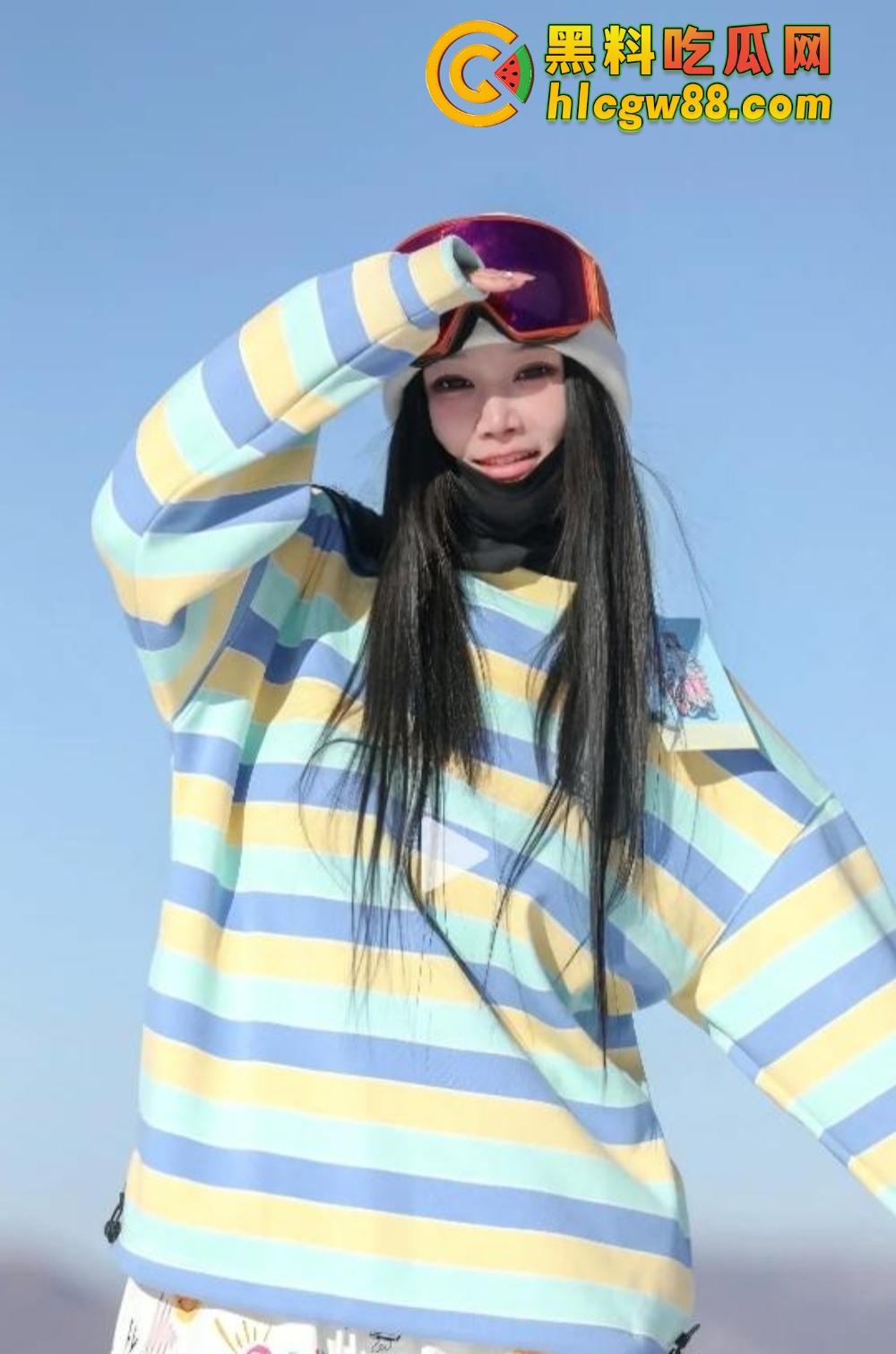 骑行媛已成历史，滑雪媛2025年全面上线，云顶滑雪场美女云集，白天滑雪，晚上开房身上滑！-20