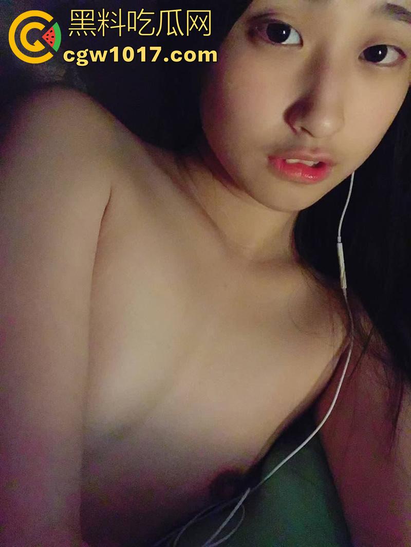 沈阳母狗幼师,昵称【小熊爱吃棒棒糖】,自述劈腿男友,约炮男友好兄弟,没事就在网上裸聊自慰给别人看!-3