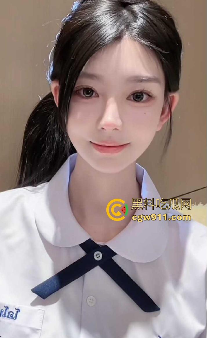 抖音御姐网红【ally】38岁饥渴少妇，收下爱豆韩奎真礼物，不惜为爱冲锋跨国送逼，真是爱情冲昏了头脑！-5