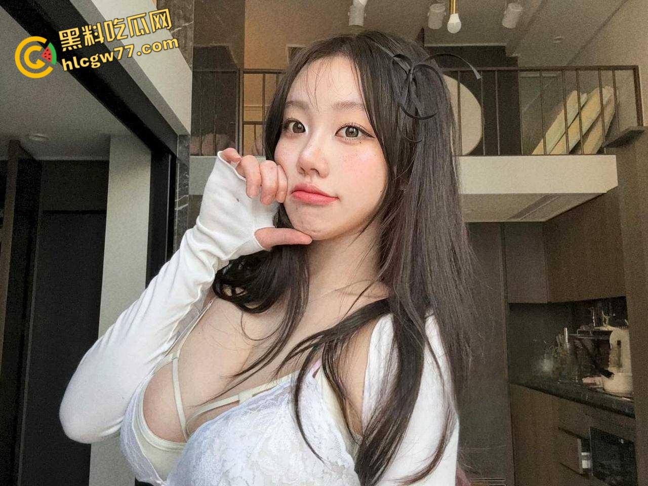 辟谣了 Zeus约炮的女主不叫黄婷 而是福利姬 李欣莳 现其大尺度裸舞合集 看能否戳到你的心窝！-5