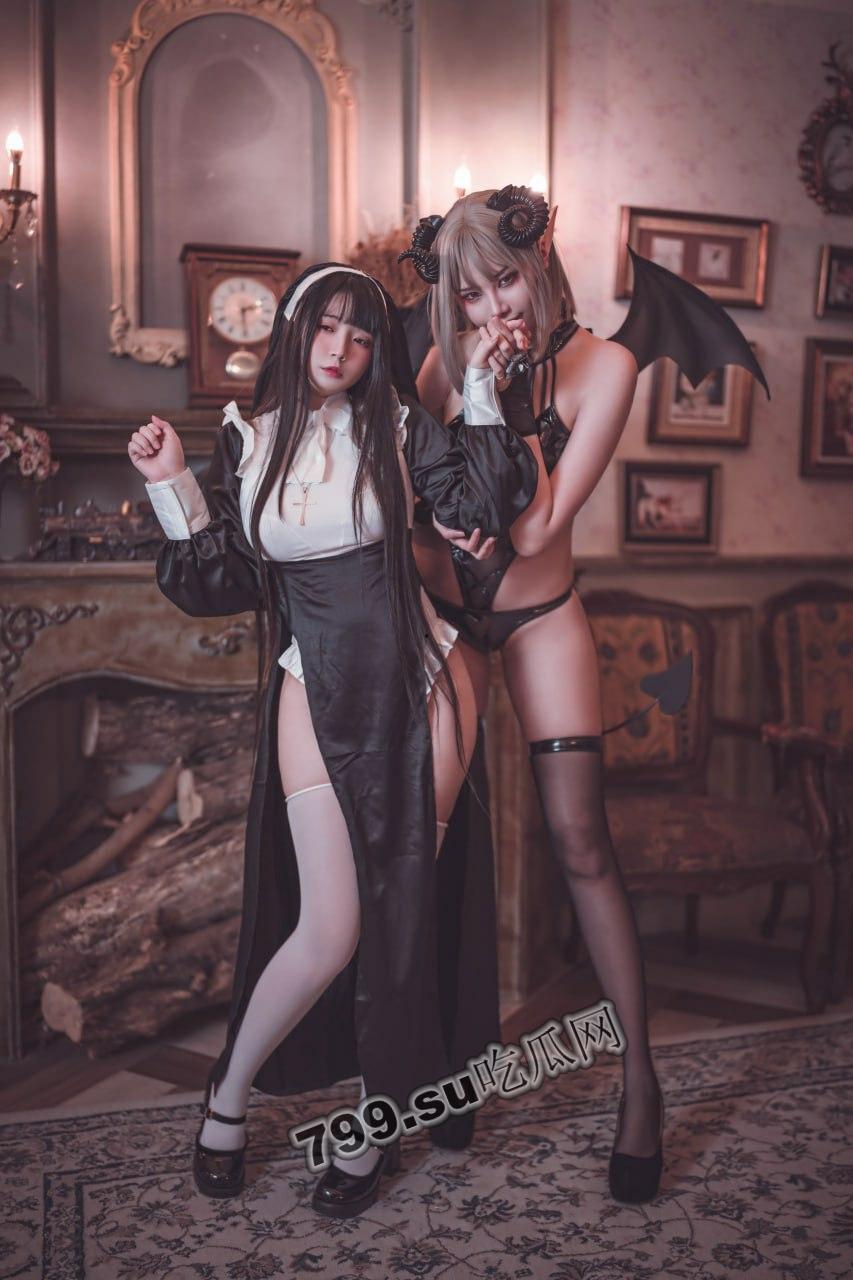 推特二次元卡哇伊 COSER 极品女神反差妹「落落 Raku」原版私拍视图二-20