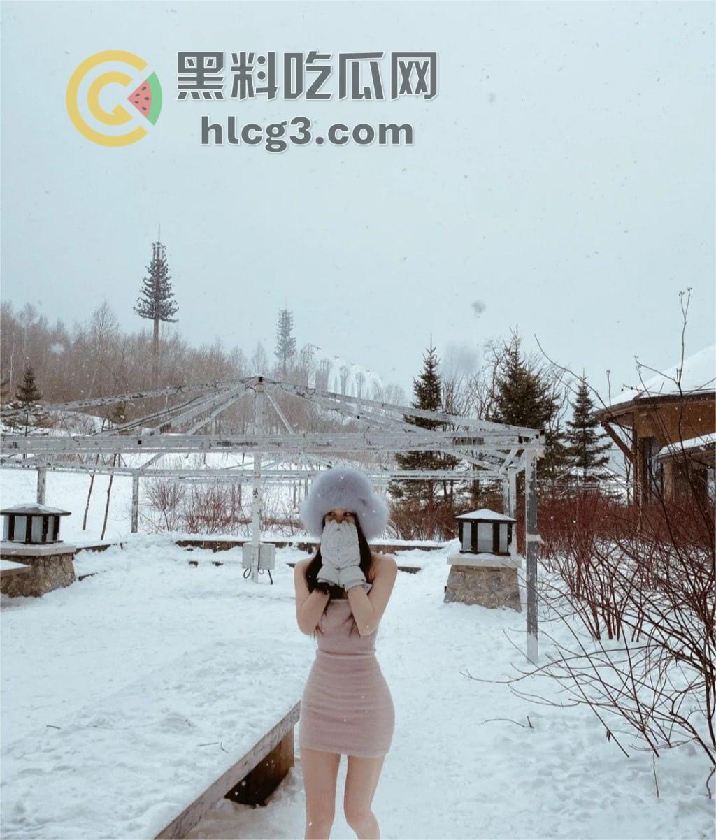 91大佬鹿与玫瑰海圈养极品小母狗疑似抖音百万网红「皮幼」,豪门调教大秀,调教细节曝光,视觉冲击无敌!-1