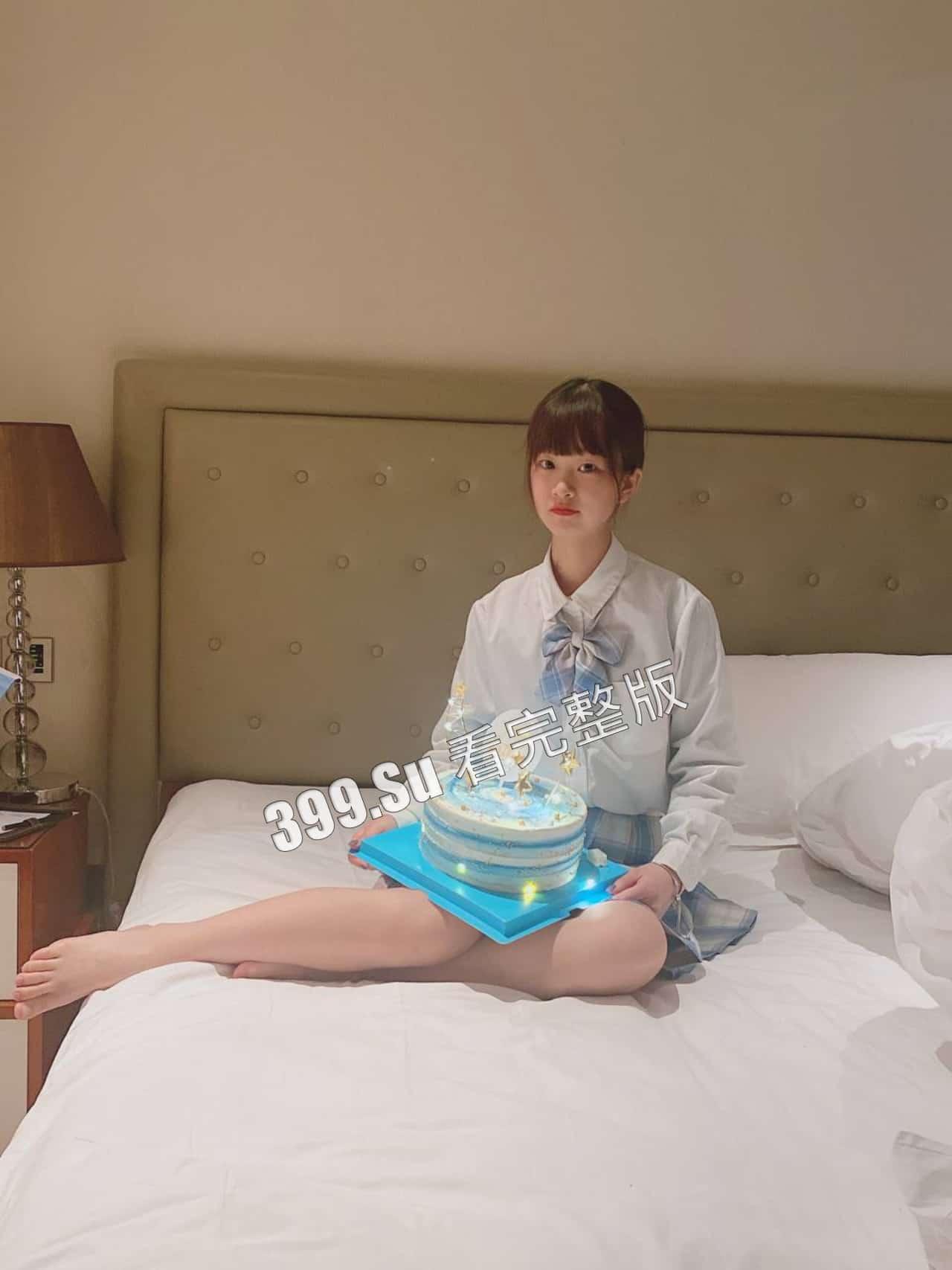 上海旅游高等专科学校 酒店管理专业 苏小萌 酒后跟炮友约炮3p 被男友发现带绿帽 直接爆出不雅视频-3