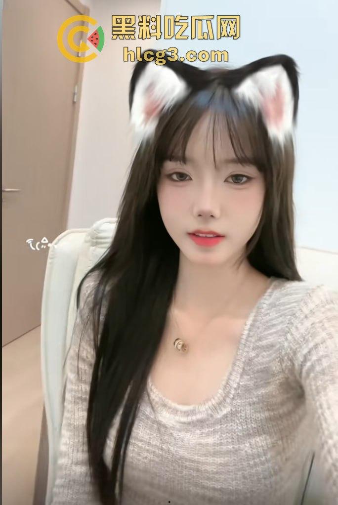 抖音主播『核爆肘子』直播遇到搞笑男大,说要看入学通知书?实则是入穴通知书!-3