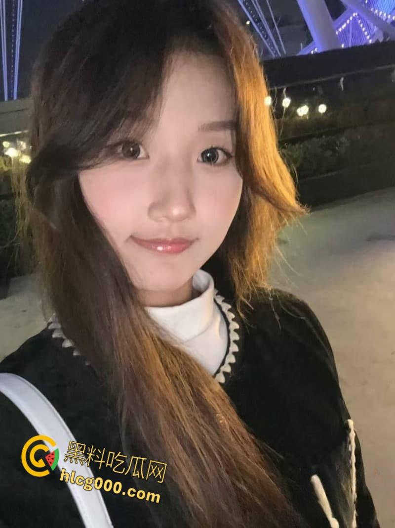 河北衡水母狗【宋雅】,爱穿各种高跟鞋蕾丝情趣,主动狗趴深喉口交,被男友无套爆操内射!-6