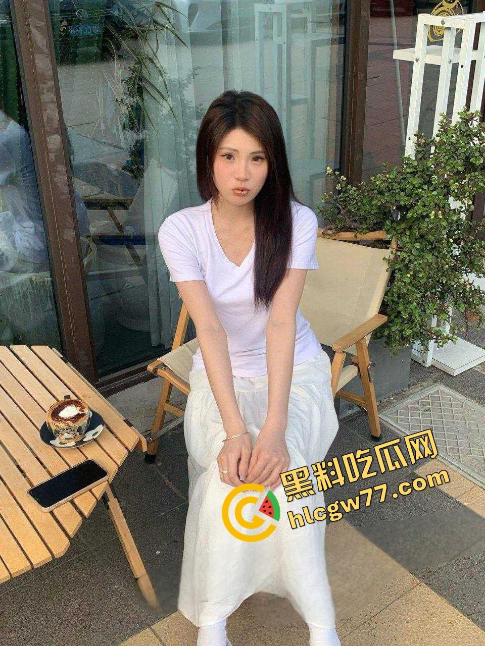 山东21岁反差前女友【曾雨悦】表面清纯乖巧，床上却抢着口交舔棒，女上骑乘自己爽到腿软！-9