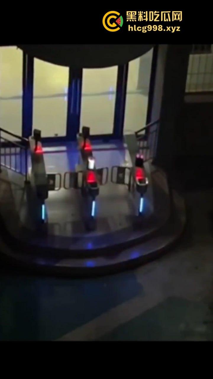 海南桂林洋学校半夜鬼哭？ 被视频第3秒吓到了 这谁来解释一下？？-7