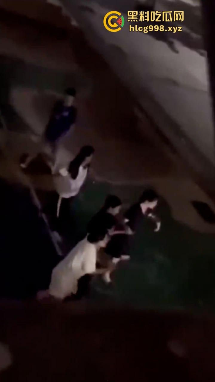 海南桂林洋学校半夜鬼哭？ 被视频第3秒吓到了 这谁来解释一下？？-11