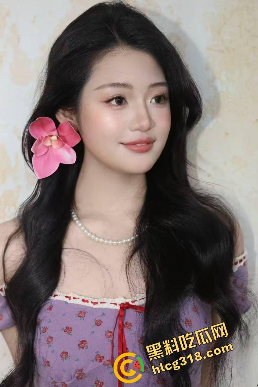 石家庄母狗『钱倪』请命为爸爸出战，全裸戴链跪街上完成主人任务，把电动车光头哥看得差点射裤子！-4