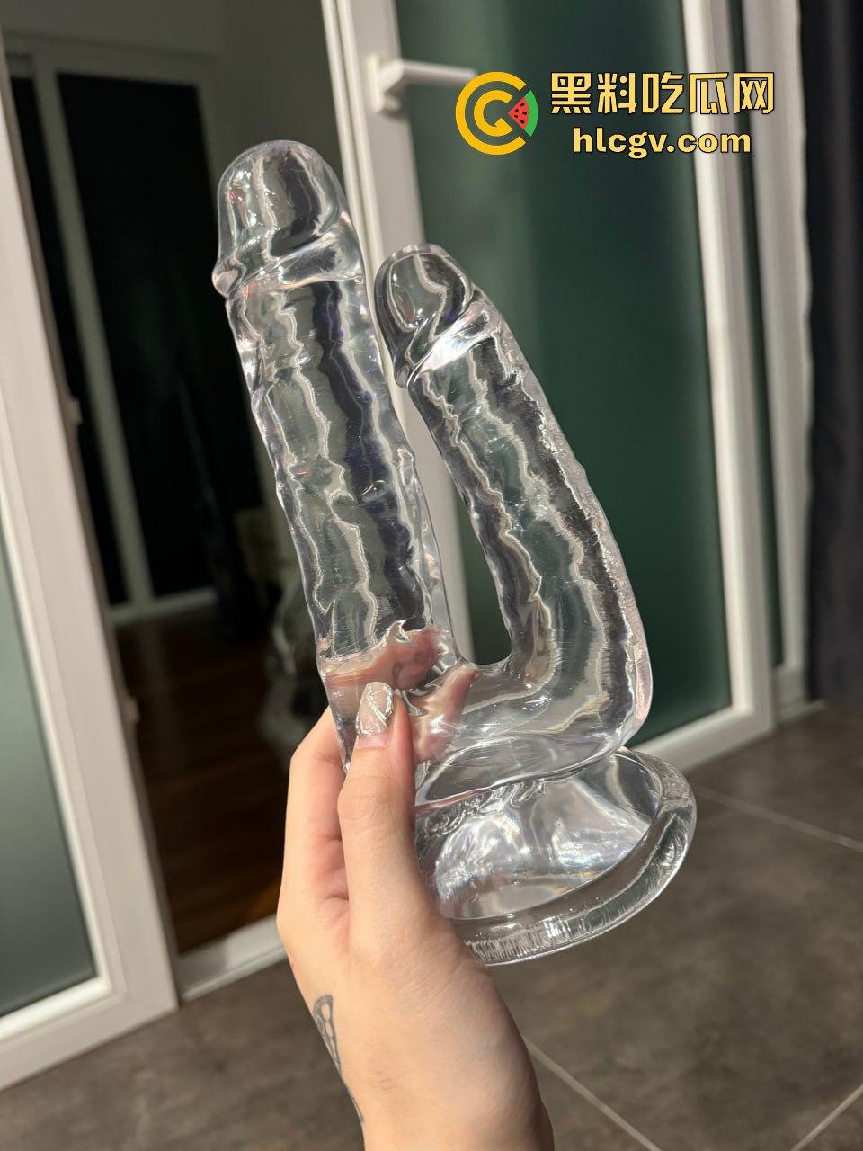 泰国豪乳骚妹【Namigonewild】私密片疯传!一线天嫩穴自己抠,男友上来就是暴力猛操!-34