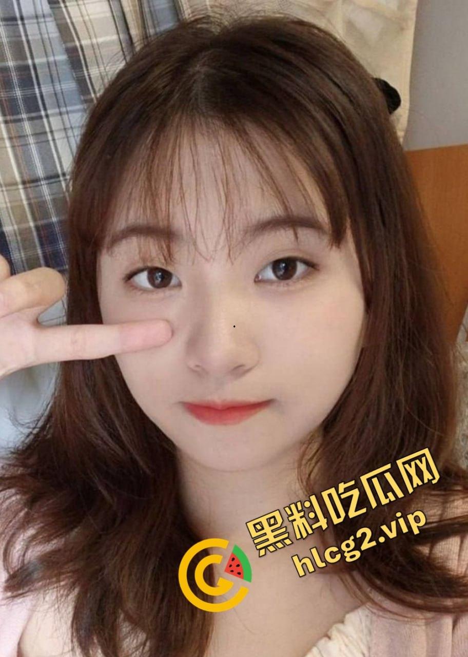 台北市大学清纯妹子『赵欣恬』被男友调教成小母狗!酒店无套爆操娇喘连连!-1