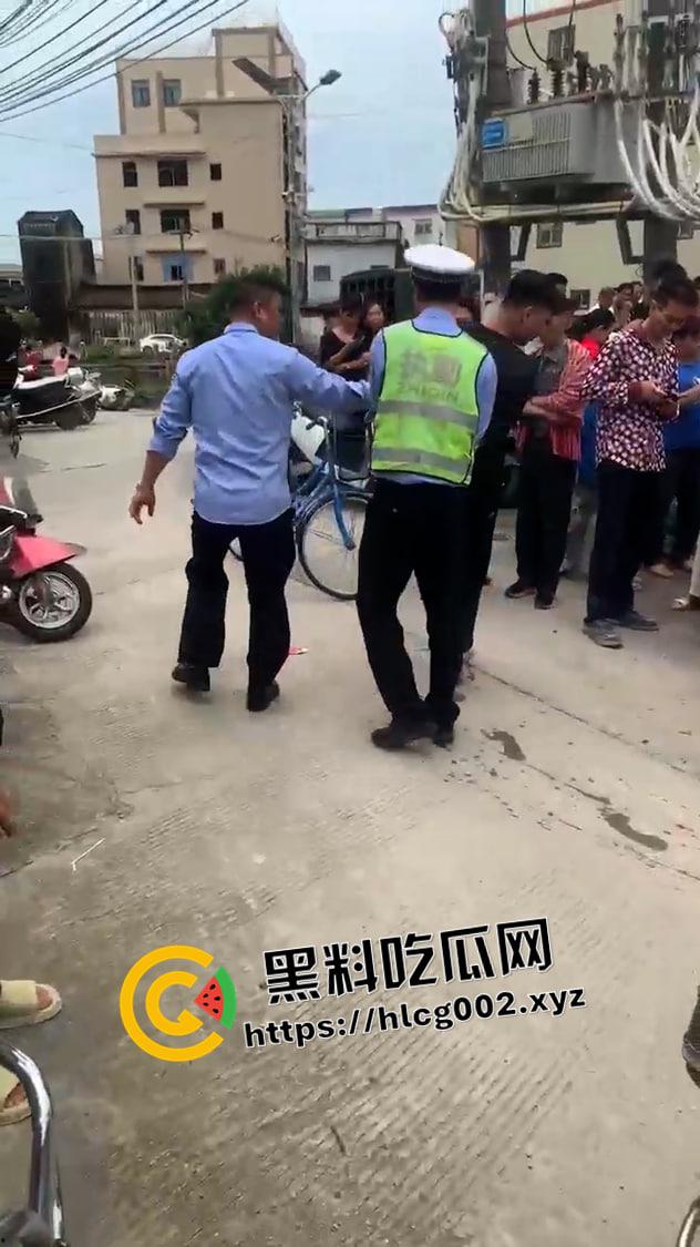 汕头潮阳当街杀人!当众打完架拉下水活生生淹死 这也太狠了 现场视频流出-9
