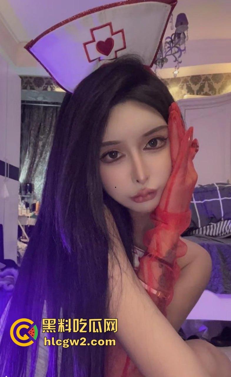 直男慎点!推特174cm高挑女神TS名媛【小草莓】迷晕无知直男体育生,穿小丝袜口爆搞得比真女人还骚!-6