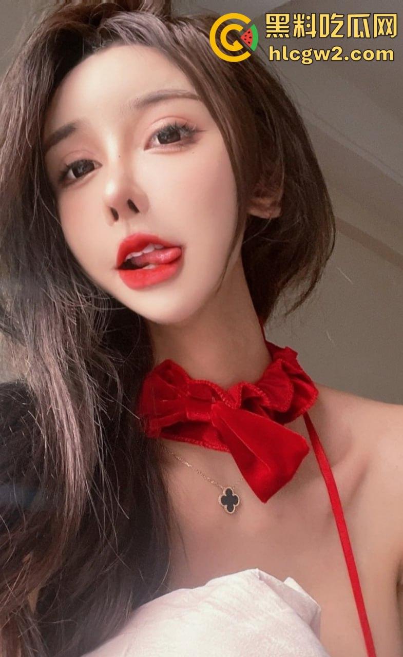 直男慎点!推特174cm高挑女神TS名媛【小草莓】迷晕无知直男体育生,穿小丝袜口爆搞得比真女人还骚!-9