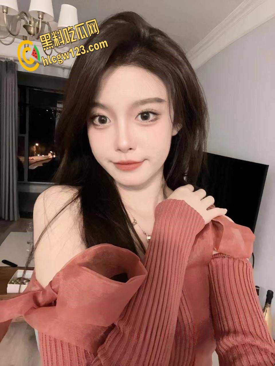 天津传媒学院舞蹈生【董诗姮】,全校知名的校鸡,拜金女和金主爸爸性爱视频!-3