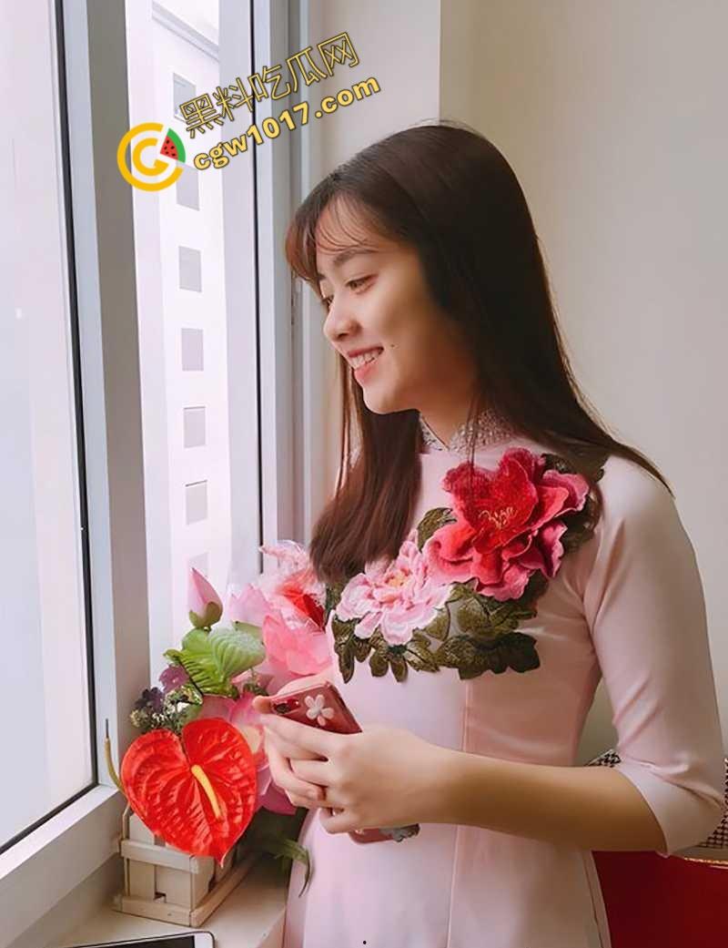 越南美女人妻检察官【邓黎琼江】与富商偷情视频流出!露脸口交无套做爱,离婚离职彻底塌房!-1