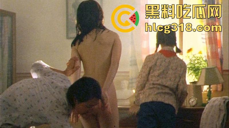 女星李小璐早有出轨苗头，17岁就曾全裸出镜，大谈和PGONE那点事，性爱自拍视频曝光流出！-8