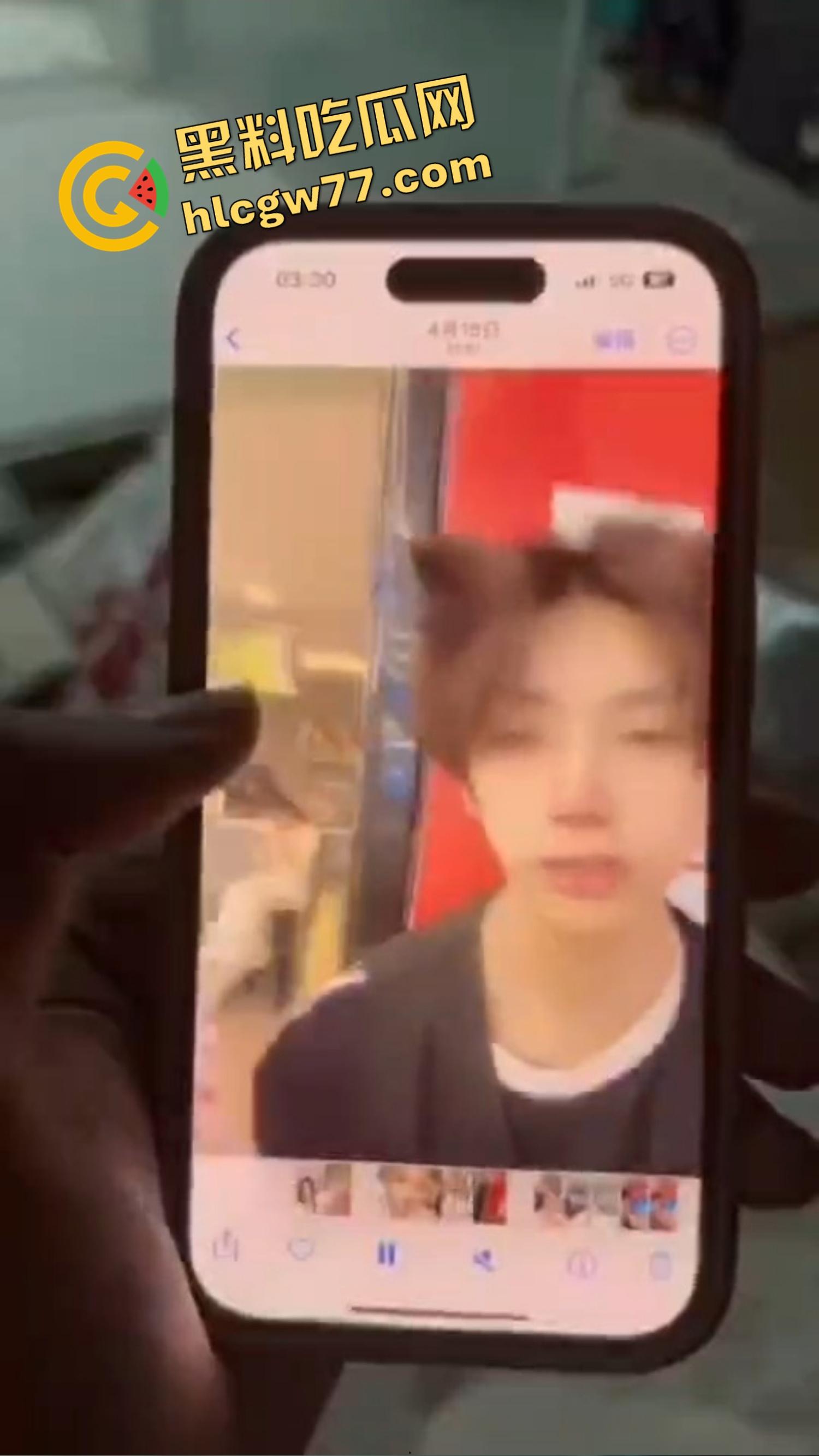 重庆高颜值女网红一边装处女一边玩出轨，两段说辞打脸， 一次出来卖和第二次出来卖的故事？-4