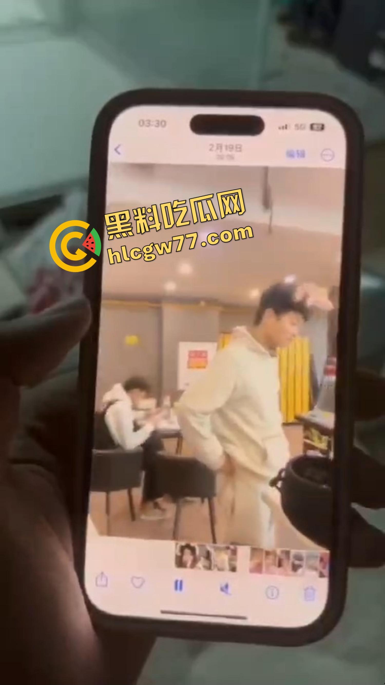 重庆高颜值女网红一边装处女一边玩出轨，两段说辞打脸， 一次出来卖和第二次出来卖的故事？-7