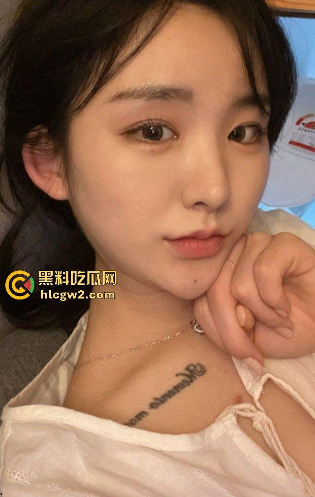 韩国延世大学高颜值硕士情侣修电脑被整惨!不雅视频被维修店曝光,学霸骚得让人顶不住!-1