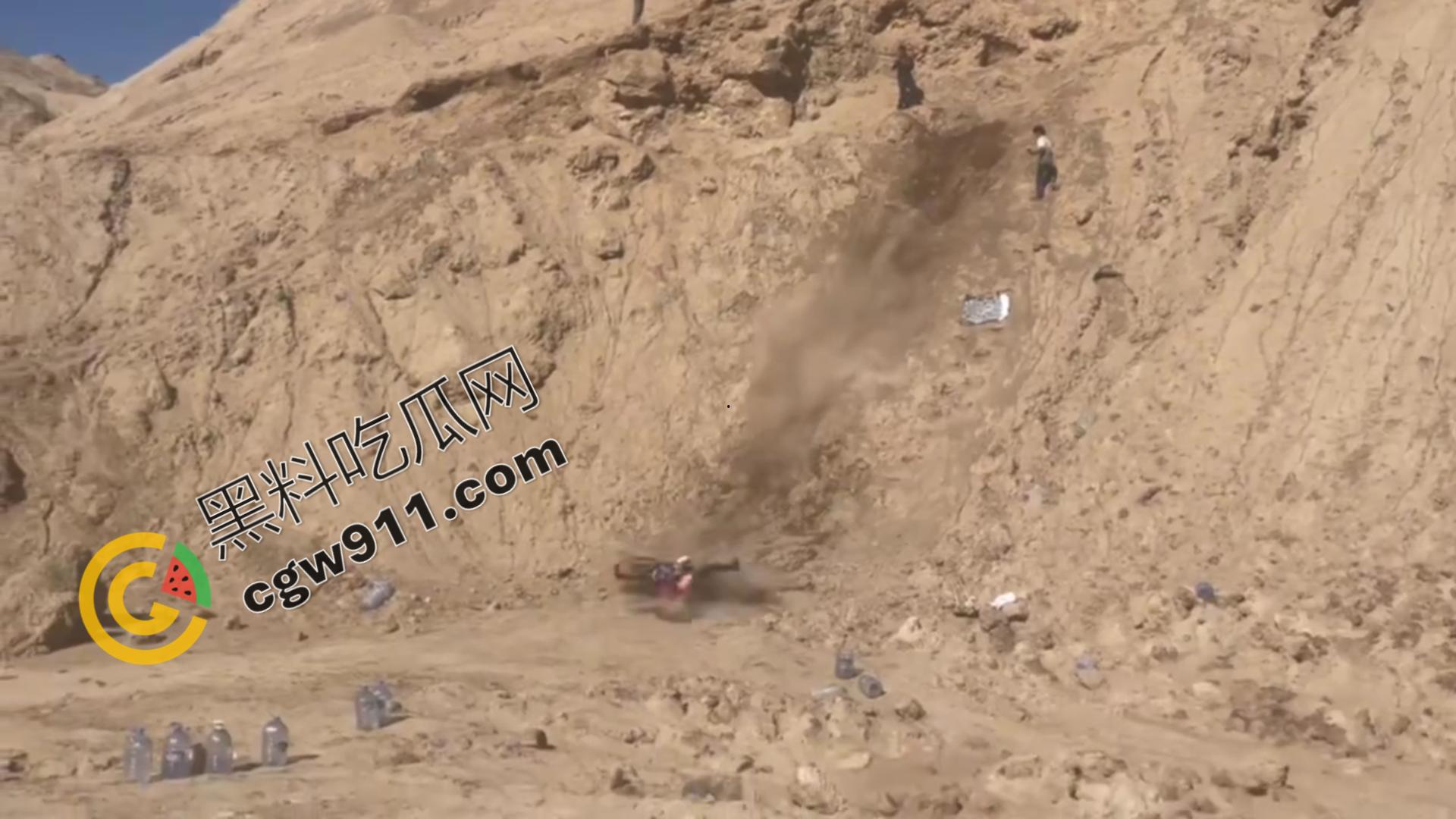 新疆吐鲁番:极限跳崖!山地速降的年轻爱好者壮烈10米跳崖,血染岩壁,英雄折翼-4