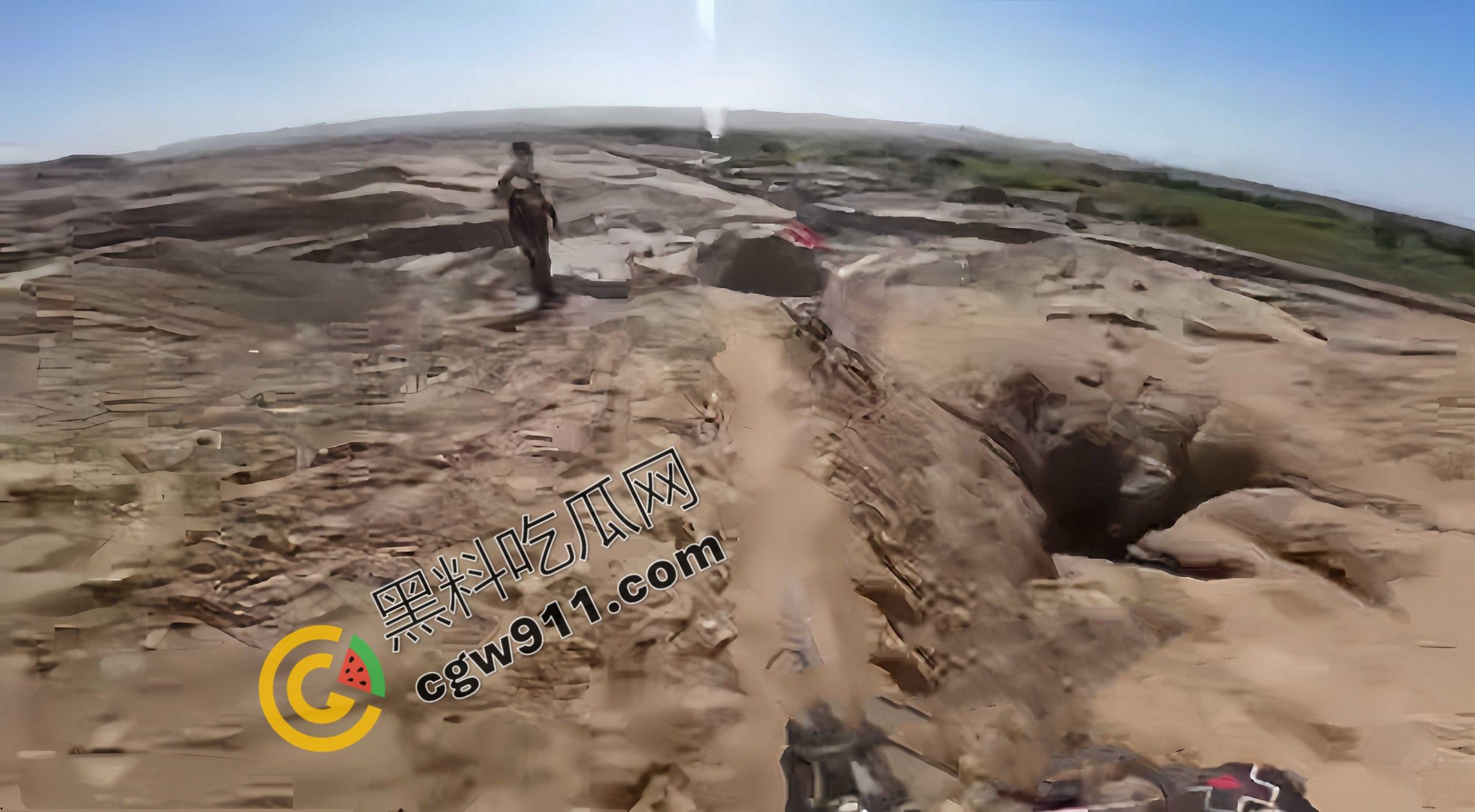 新疆吐鲁番:极限跳崖!山地速降的年轻爱好者壮烈10米跳崖,血染岩壁,英雄折翼-11