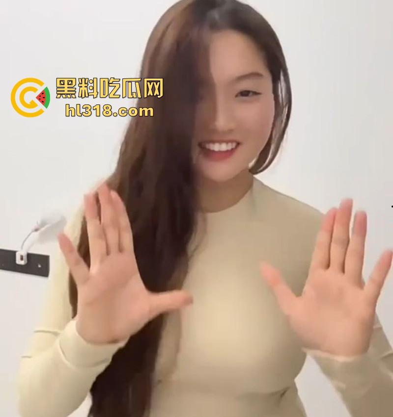 吉林微胖舞蹈生【张飞燕】热舞视频曝光,全裸展示美乳翘臀嫩逼,柔美的动作拨乱心弦,脸穴同框尺度惊人!-3