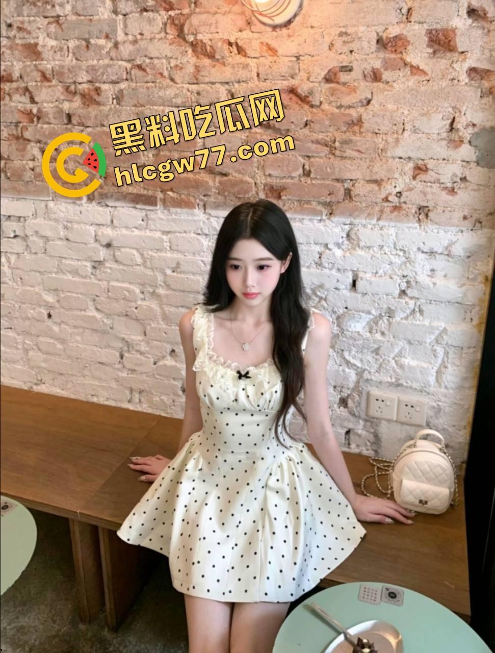 小姨子浪得离谱，表情骚得像A片女主表情比动作还骚，无套骑射主动求操，姐夫我真绷不住了！-4