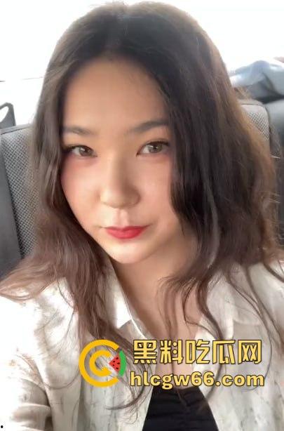 美女主播勾引精神小伙户外打炮 精致的小脸蛋被浓精颜射一脸后还强势后入!-1