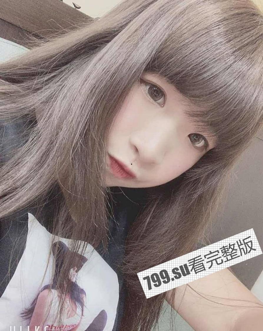 台湾高中傻妹传裸照给假经纪人 让大家看看私下淫荡的一面-22